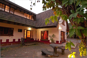 Woodpecker Inn