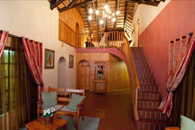 Woodpecker Inn