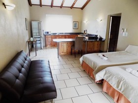 Floreat Riverside Lodge