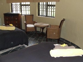 Lukafrica Riverside Chalets