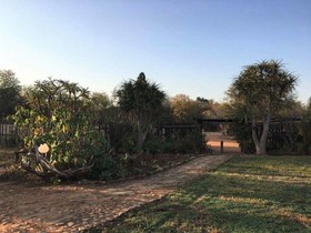 Lukafrica Riverside Chalets