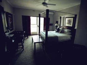 Tamboti Lodge