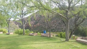 Eagle Falls Country Lodge