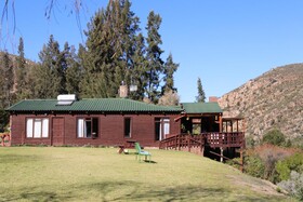 Eagle Falls Country Lodge