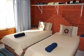 Eagle Falls Country Lodge
