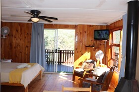 Eagle Falls Country Lodge