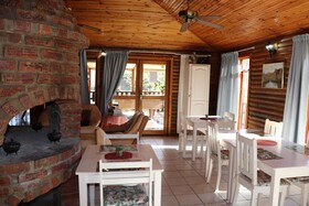 Eagle Falls Country Lodge