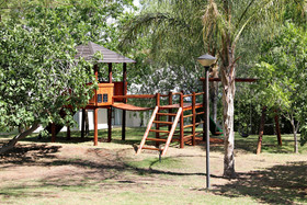 Browns Manor