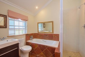 La Best Vaal Manor