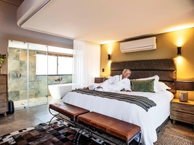 Ingwe Lodge