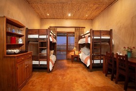 Gannabos Guest House