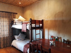 Gannabos Guest House