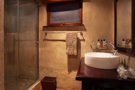 Gannabos Guest House