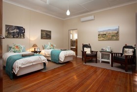 Gannabos Guest House