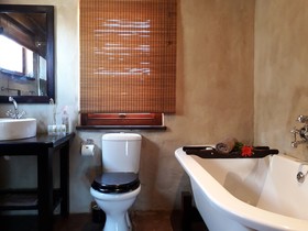Gannabos Guest House