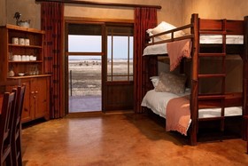 Gannabos Guest House