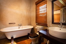 Gannabos Guest House