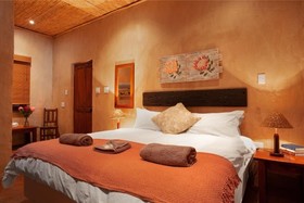 Gannabos Guest House