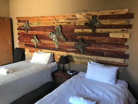 Simoni Guest House
