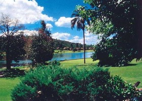 African Sky Hotels - Pine Lake Inn