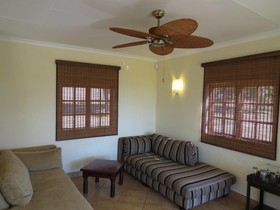 White House Lodge