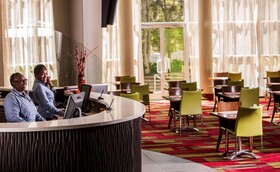 StayEasy Eastgate