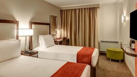 StayEasy Eastgate