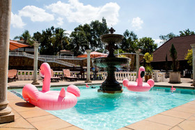 Flamingo's Nest Guest House & Conference Centre