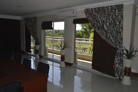 Lakeview Boutique Hotel & Conference Centre