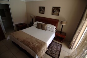 Lakeview Boutique Hotel & Conference Centre