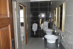 Lakeview Boutique Hotel & Conference Centre