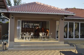 Lakeview Boutique Hotel & Conference Centre