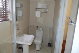 Lakeview Boutique Hotel & Conference Centre