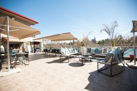 The Lakes Hotel & Conference Centre