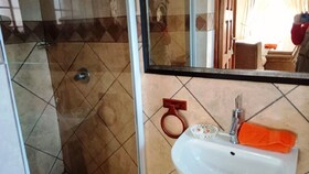 Acre of Africa Guesthouse