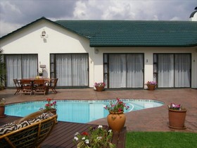 Avon Road Guest House and Tours
