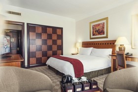 Carnival Club Hotel