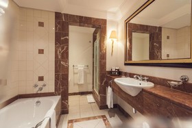 Carnival Club Hotel