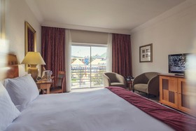 Carnival Club Hotel