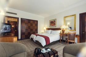 Carnival Club Hotel