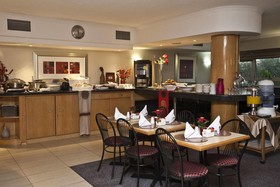 Road Lodge Carnival City