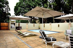 Five O'clock Zen Boutique Guest House