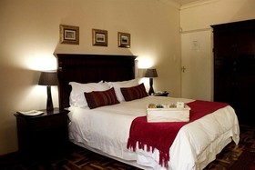Hampton House - Guest House