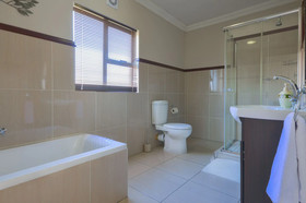 Jewel Of Jozi Guesthouse