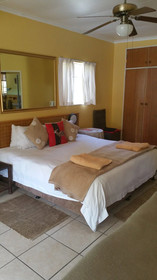 Flintstones Guest House Fourways
