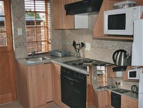 Fourways Gardens Guest Estate