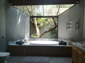 Ikamu’s Lodge