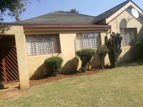 Naisar Holiday Home & Cottage Primrose