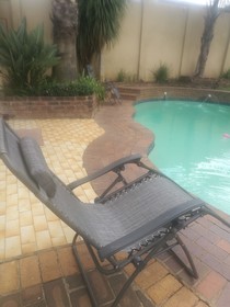 Naisar Holiday Home & Cottage Primrose