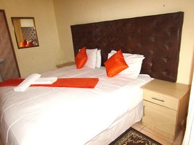 African Cave Lodge